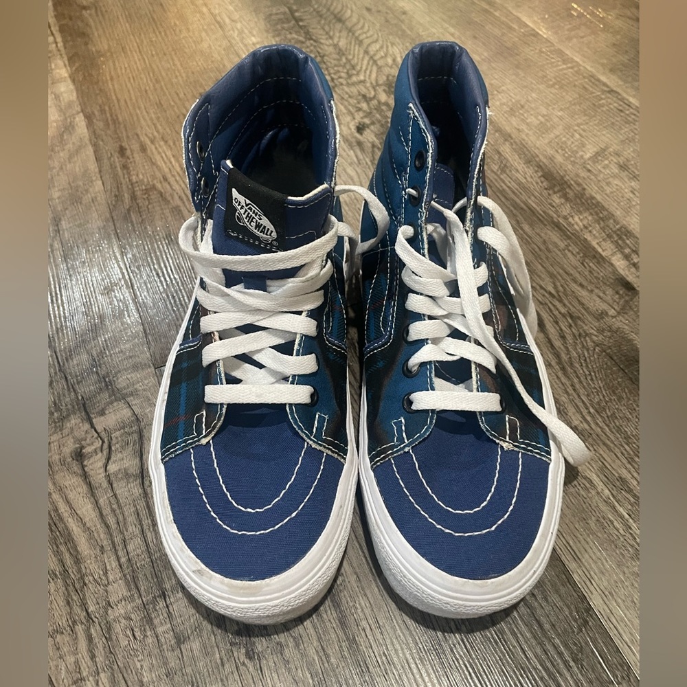 Men’s blue flame vans